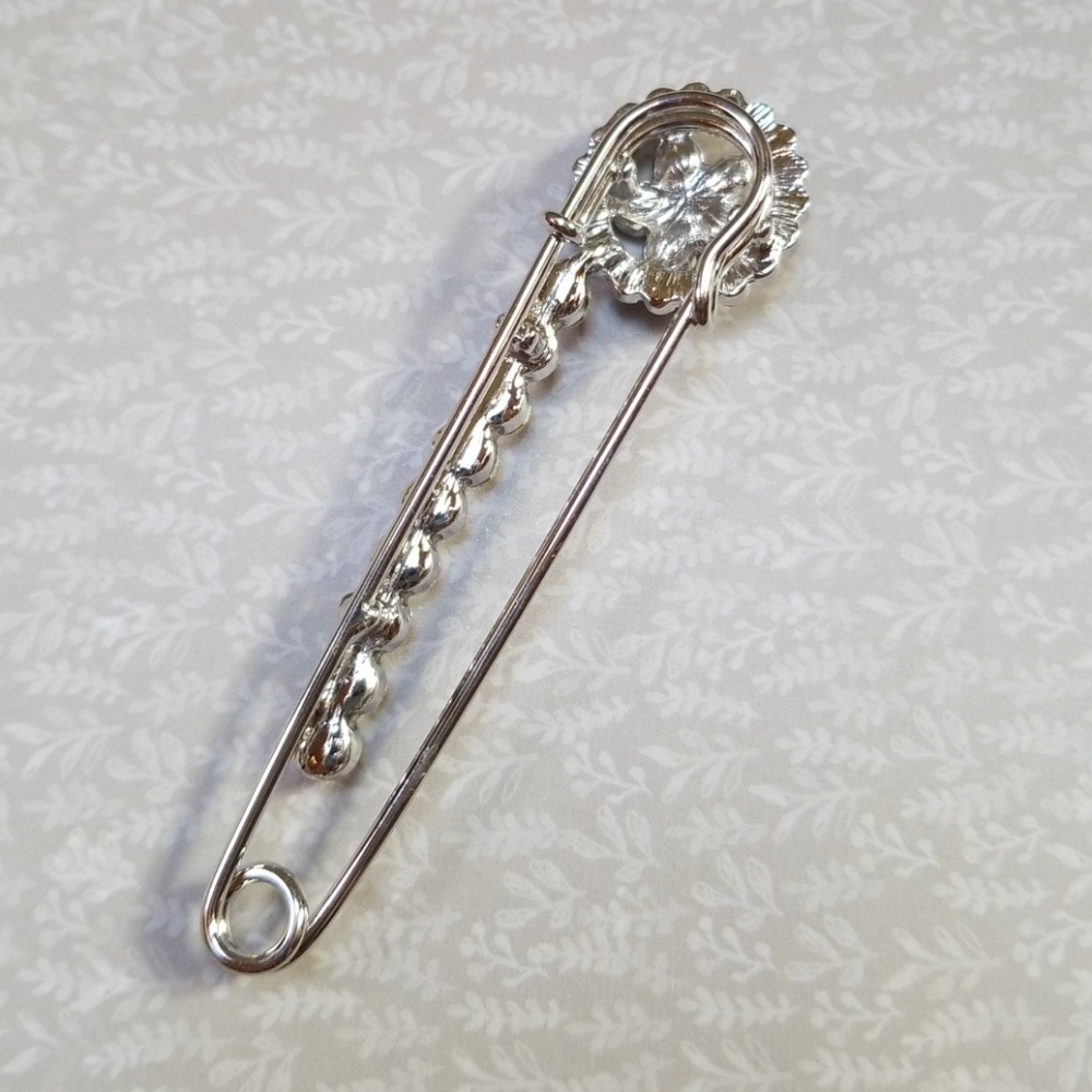 Fun Rhinestone Silvertone Safety Pin Brooch Pin - Picture 6 of 8